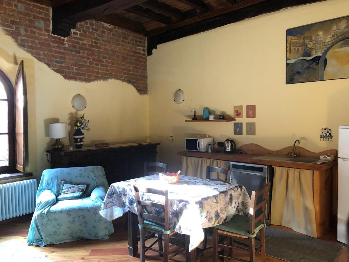 Hotel La Casa Del Castellano Cinzano Zewnętrze zdjęcie